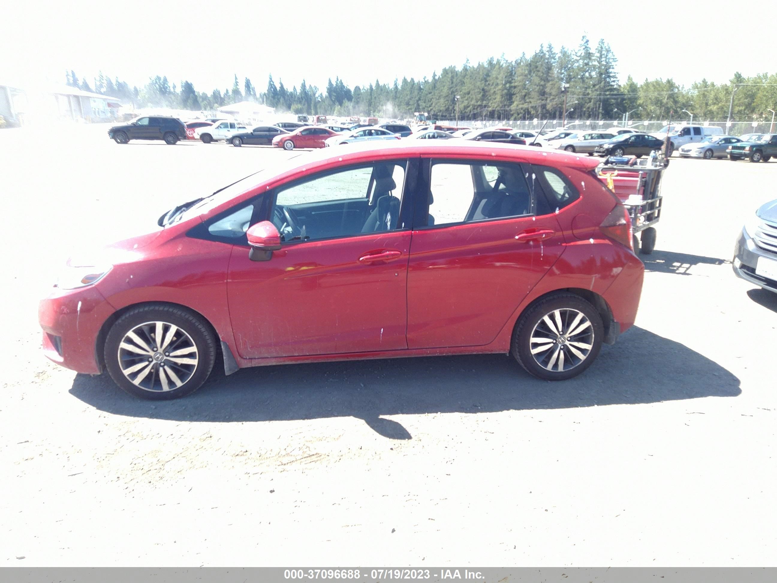 Photo 13 VIN: 3HGGK5H83FM716611 - HONDA FIT 