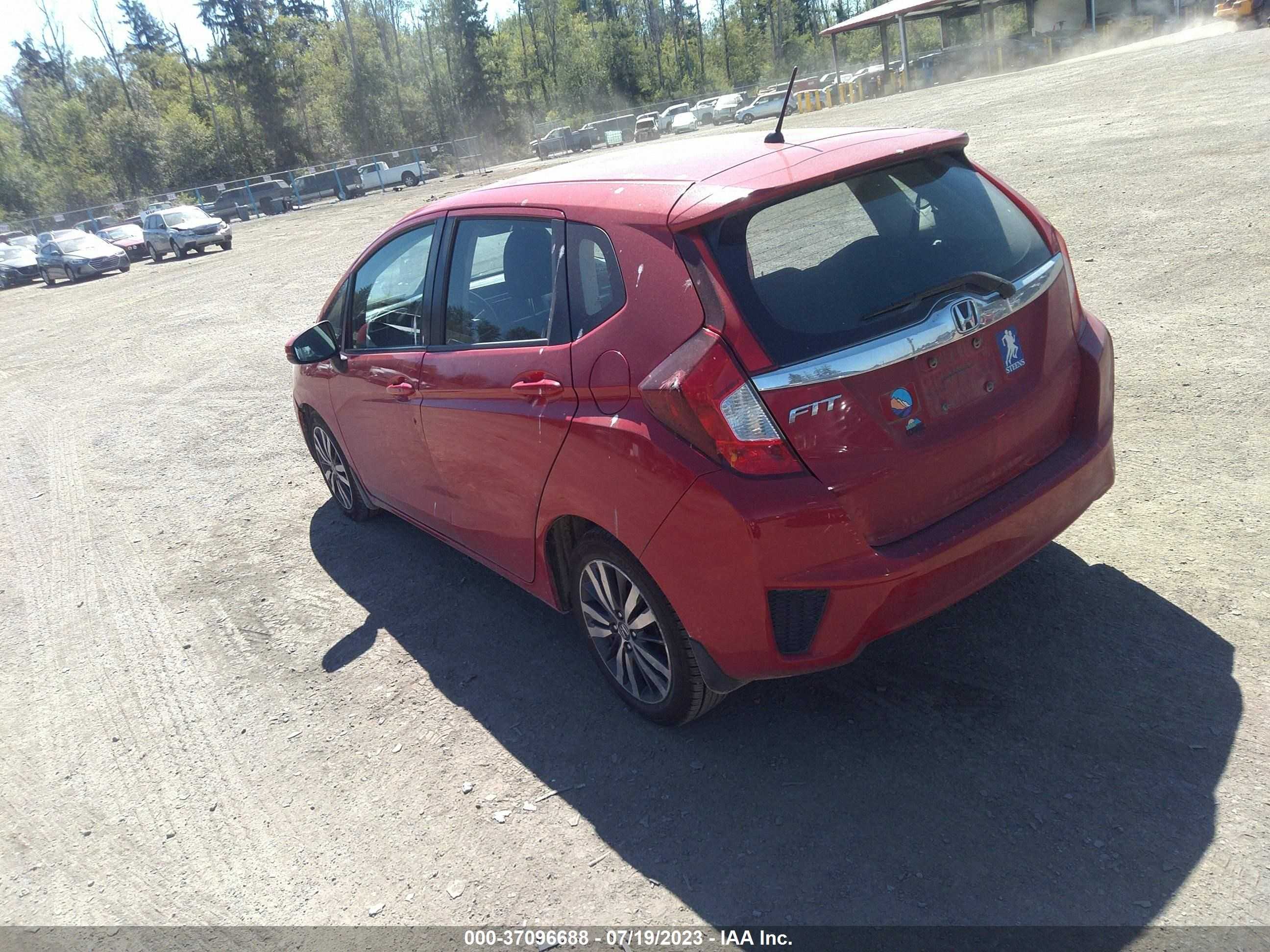 Photo 2 VIN: 3HGGK5H83FM716611 - HONDA FIT 