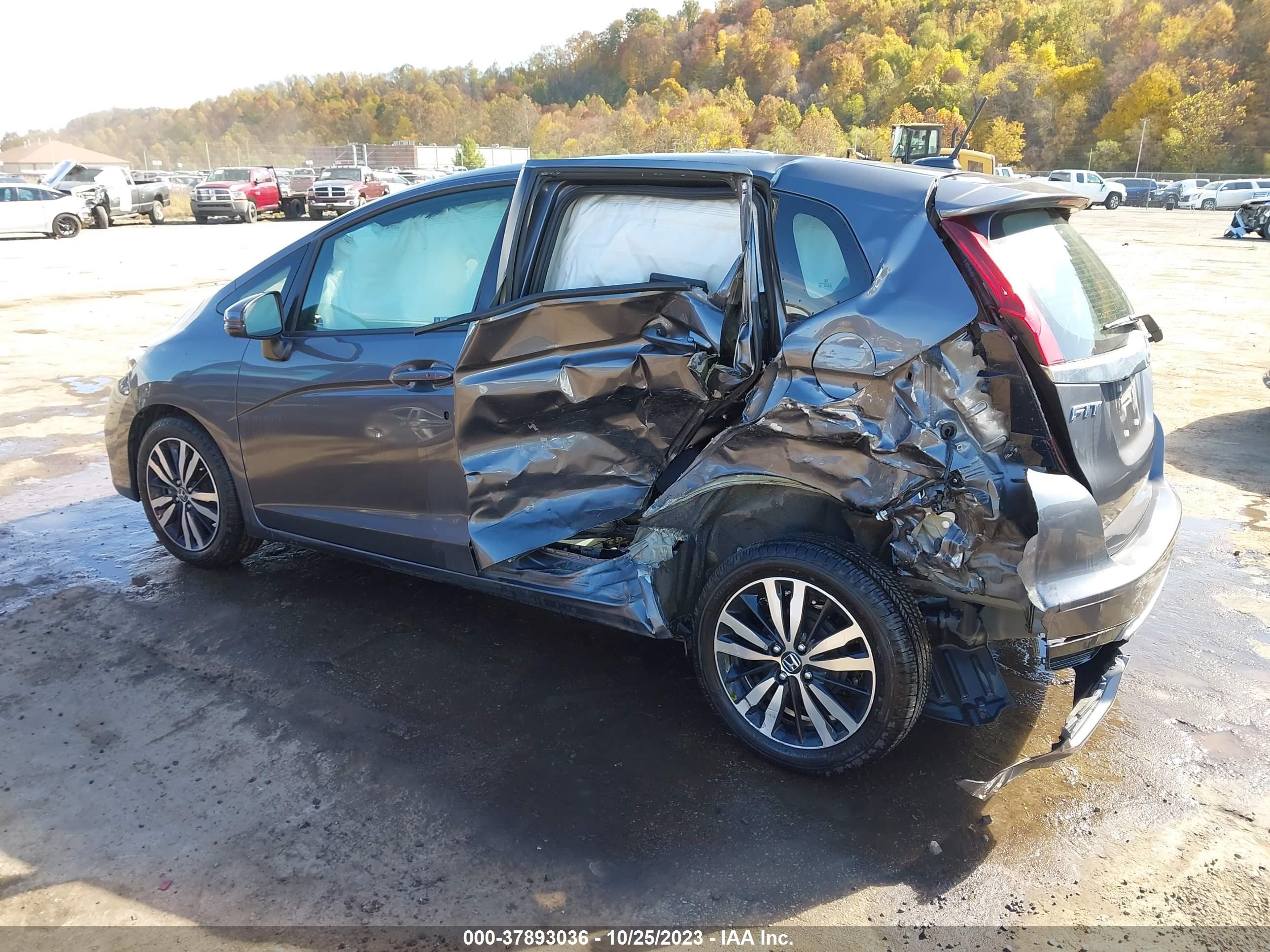 Photo 2 VIN: 3HGGK5H83LM708391 - HONDA FIT 