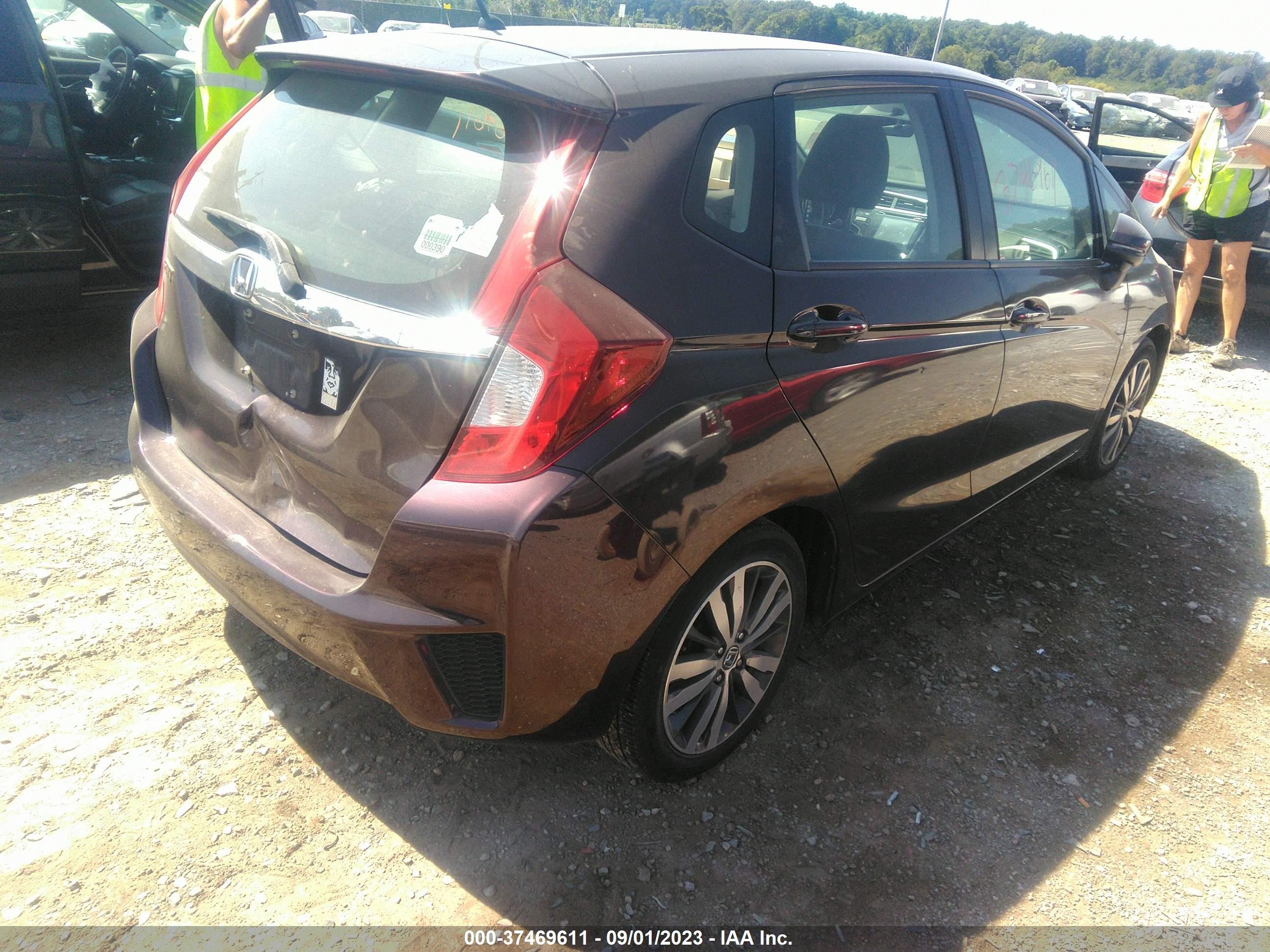 Photo 3 VIN: 3HGGK5H84GM704212 - HONDA FIT 