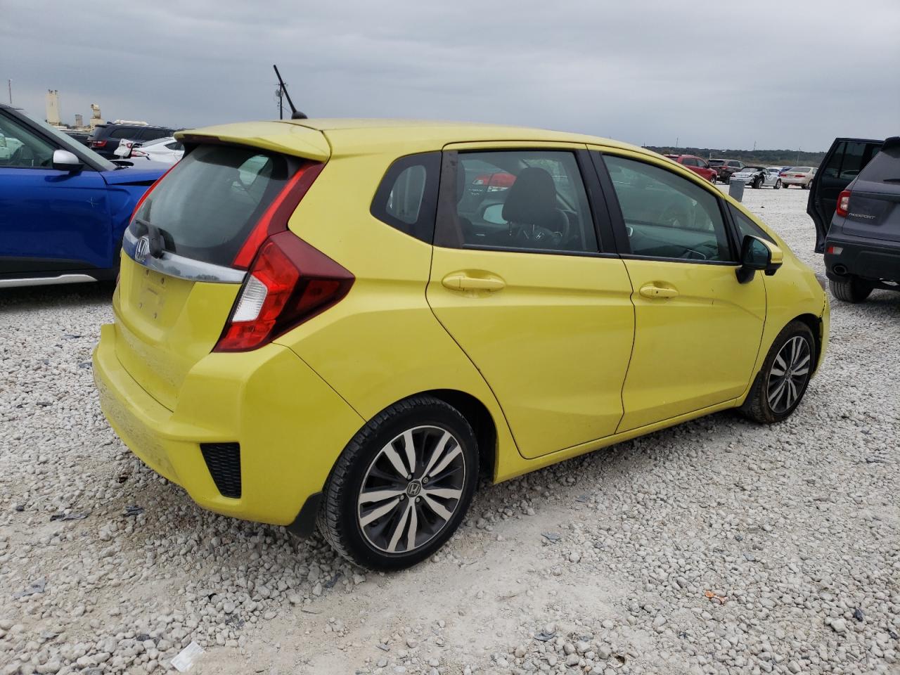 Photo 2 VIN: 3HGGK5H86FM766273 - HONDA FIT 