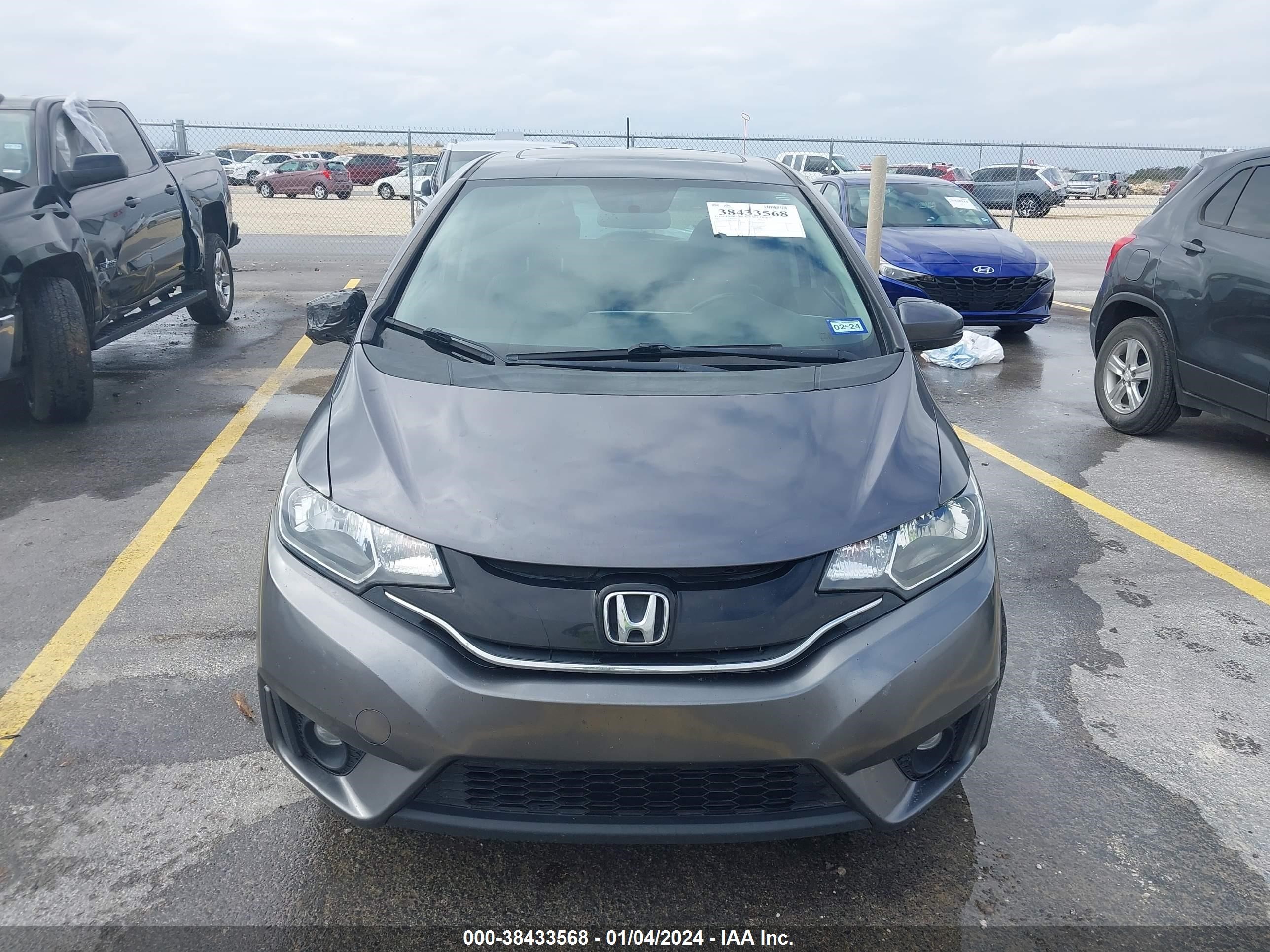 Photo 11 VIN: 3HGGK5H86HM704794 - HONDA FIT 