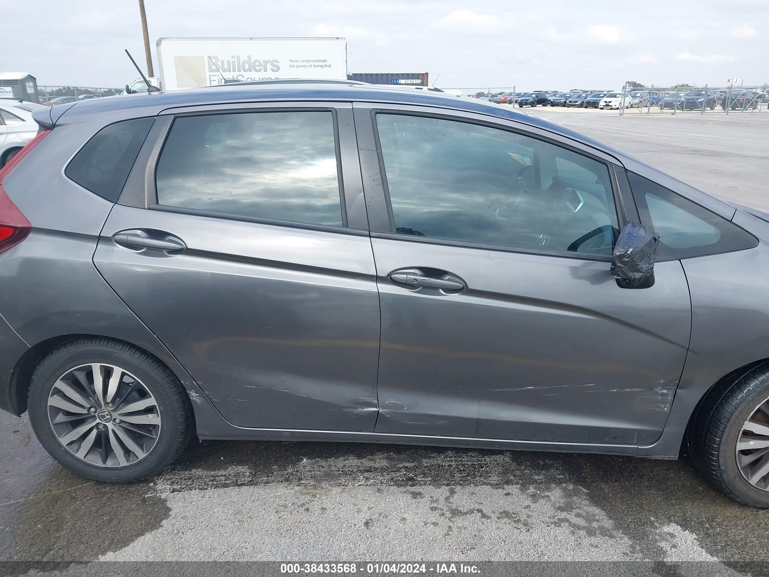 Photo 12 VIN: 3HGGK5H86HM704794 - HONDA FIT 