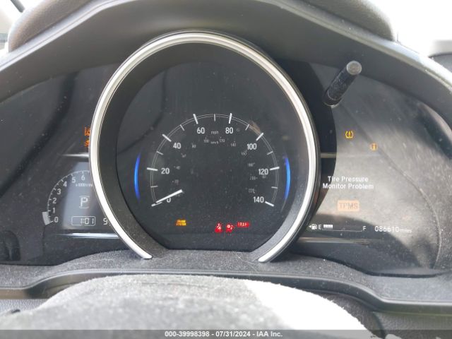 Photo 6 VIN: 3HGGK5H87JM721500 - HONDA FIT 