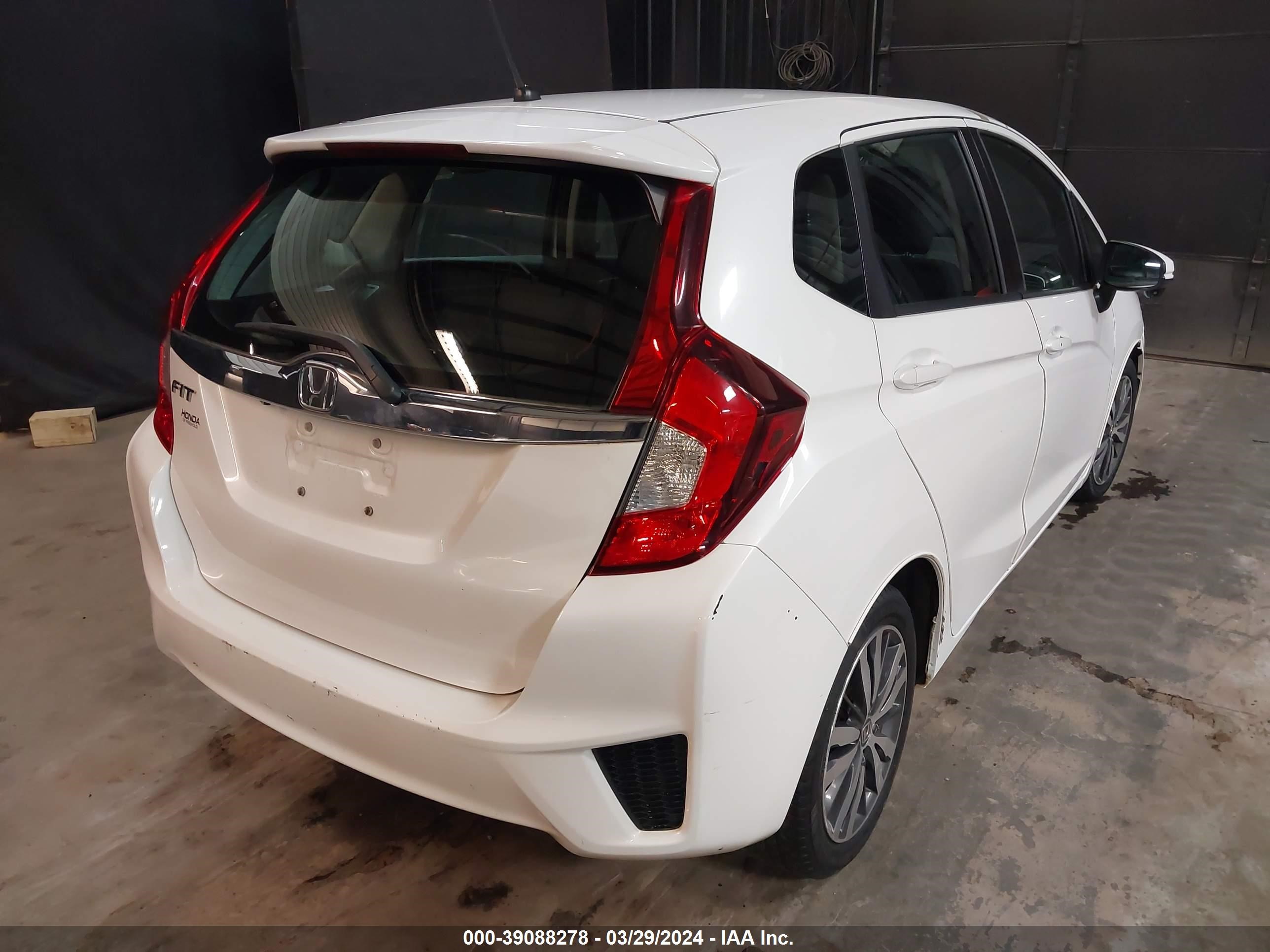 Photo 3 VIN: 3HGGK5H89FM709663 - HONDA FIT 