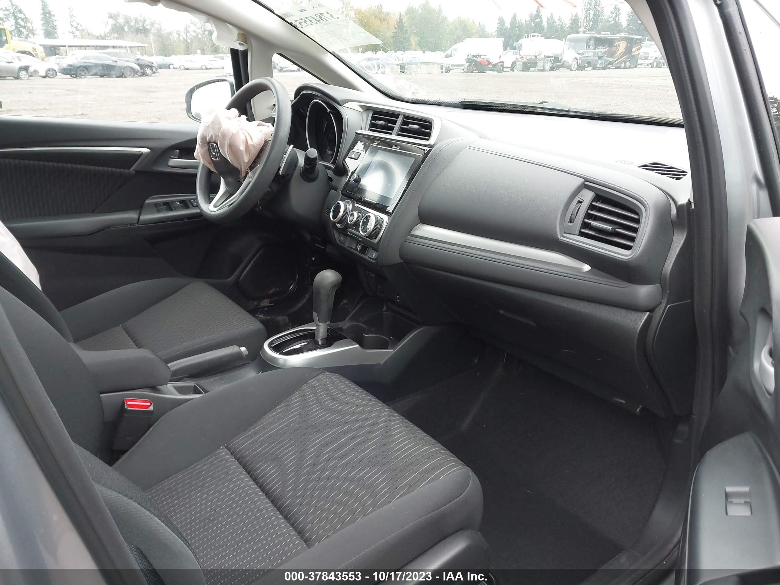 Photo 4 VIN: 3HGGK5H8XJM727906 - HONDA FIT 