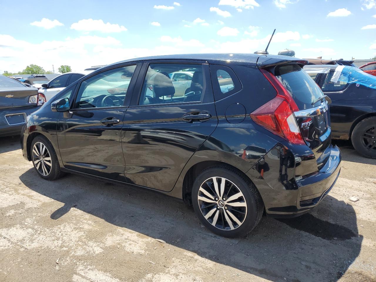 Photo 1 VIN: 3HGGK5H94JM724055 - HONDA FIT 