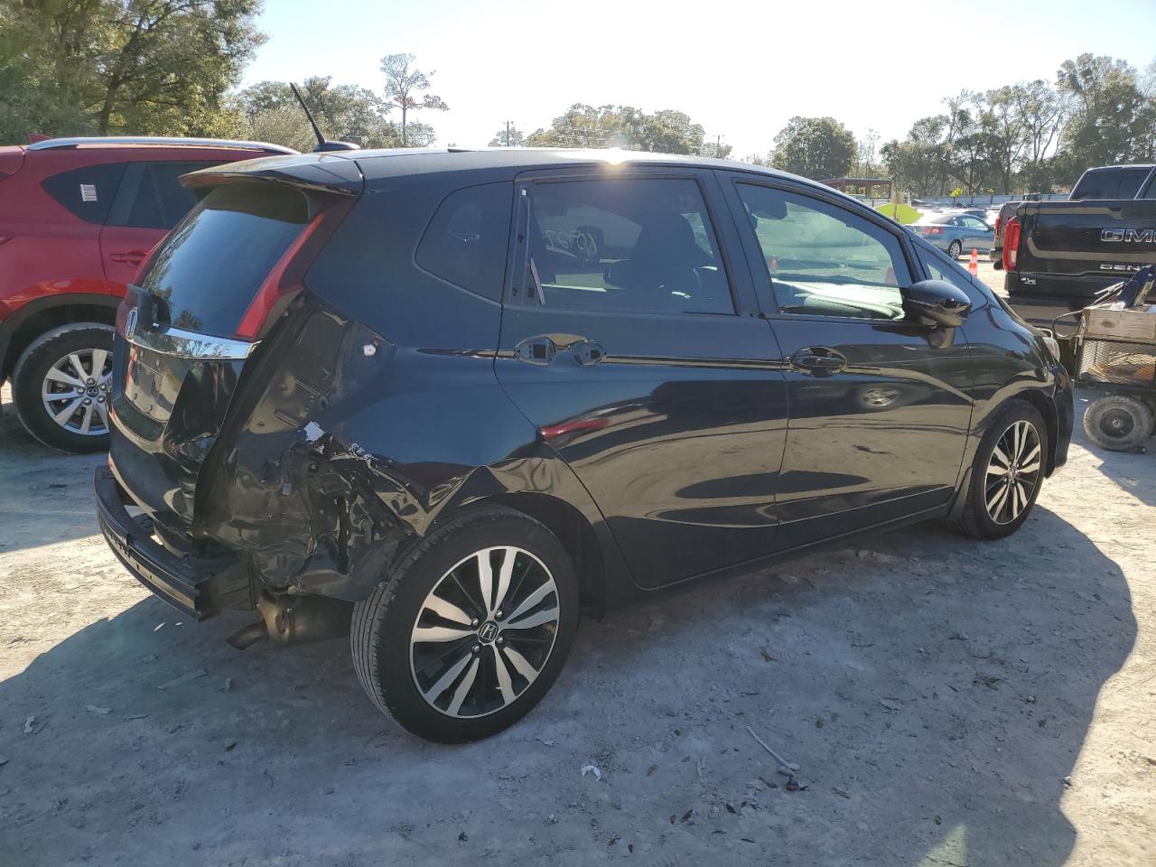 Photo 2 VIN: 3HGGK5H97JM717634 - HONDA FIT 