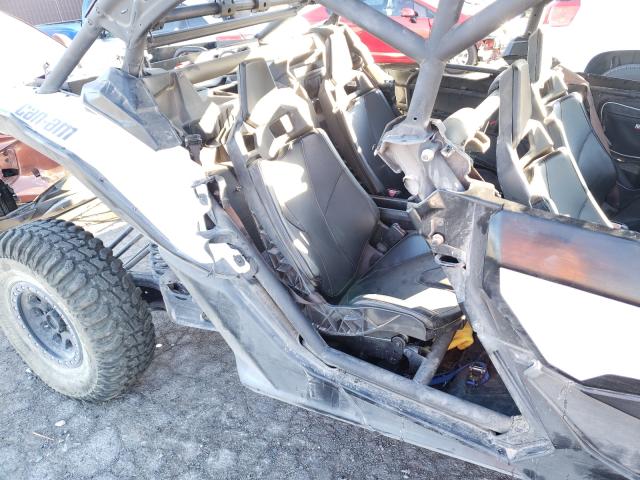 Photo 9 VIN: 3JBVMAY43JK000045 - CAN-AM MAVERICK X 