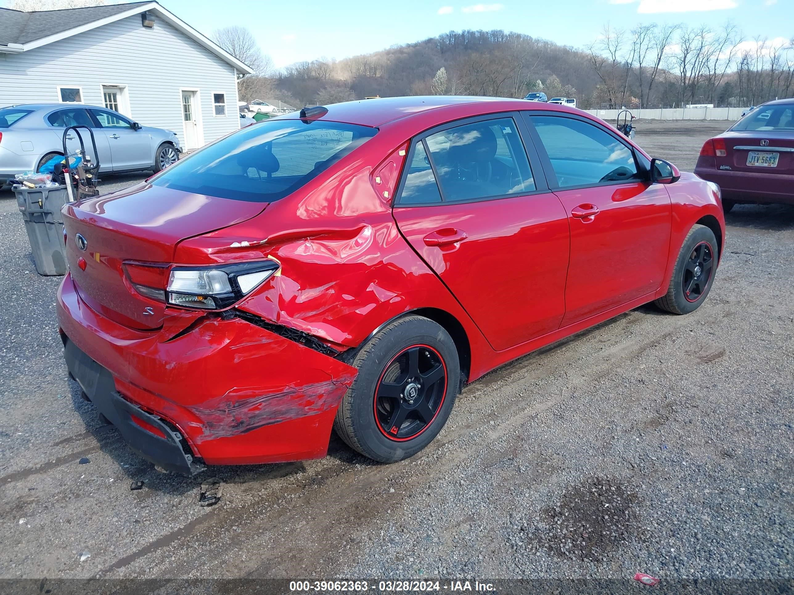 Photo 3 VIN: 3KPA24AB2JE062451 - KIA RIO 