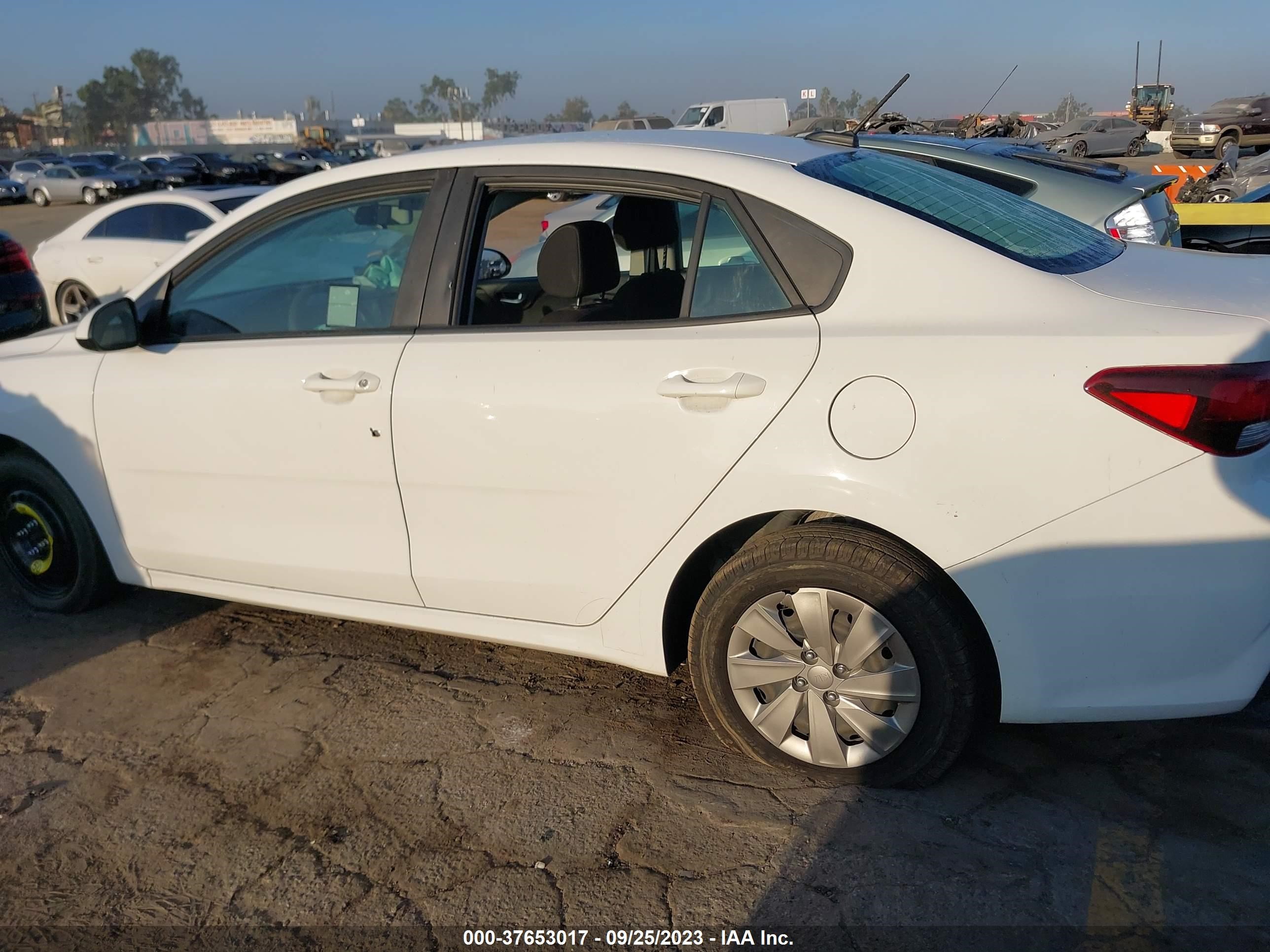 Photo 13 VIN: 3KPA24AB2KE200670 - KIA RIO 