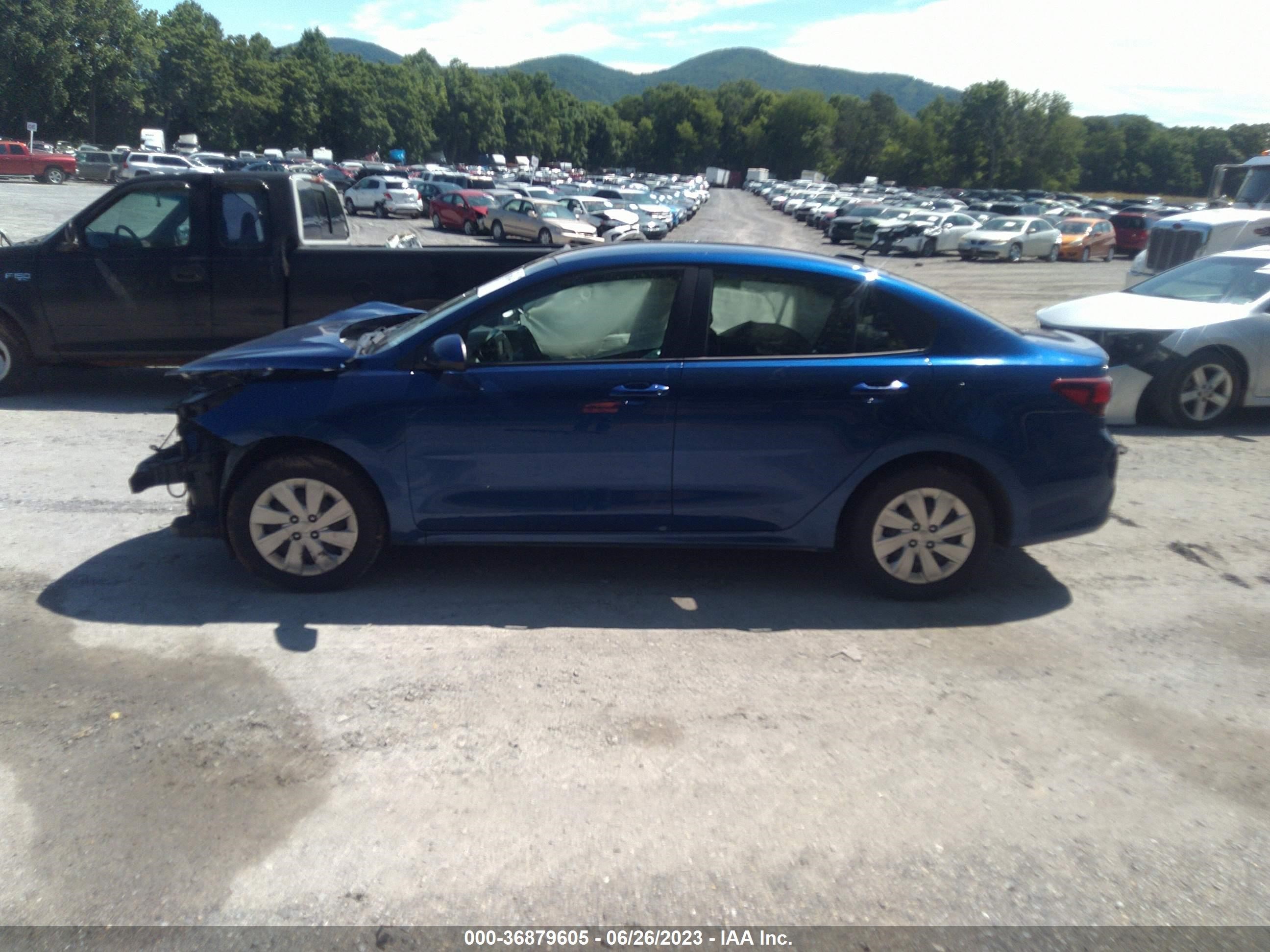 Photo 13 VIN: 3KPA24AB4JE125422 - KIA RIO 