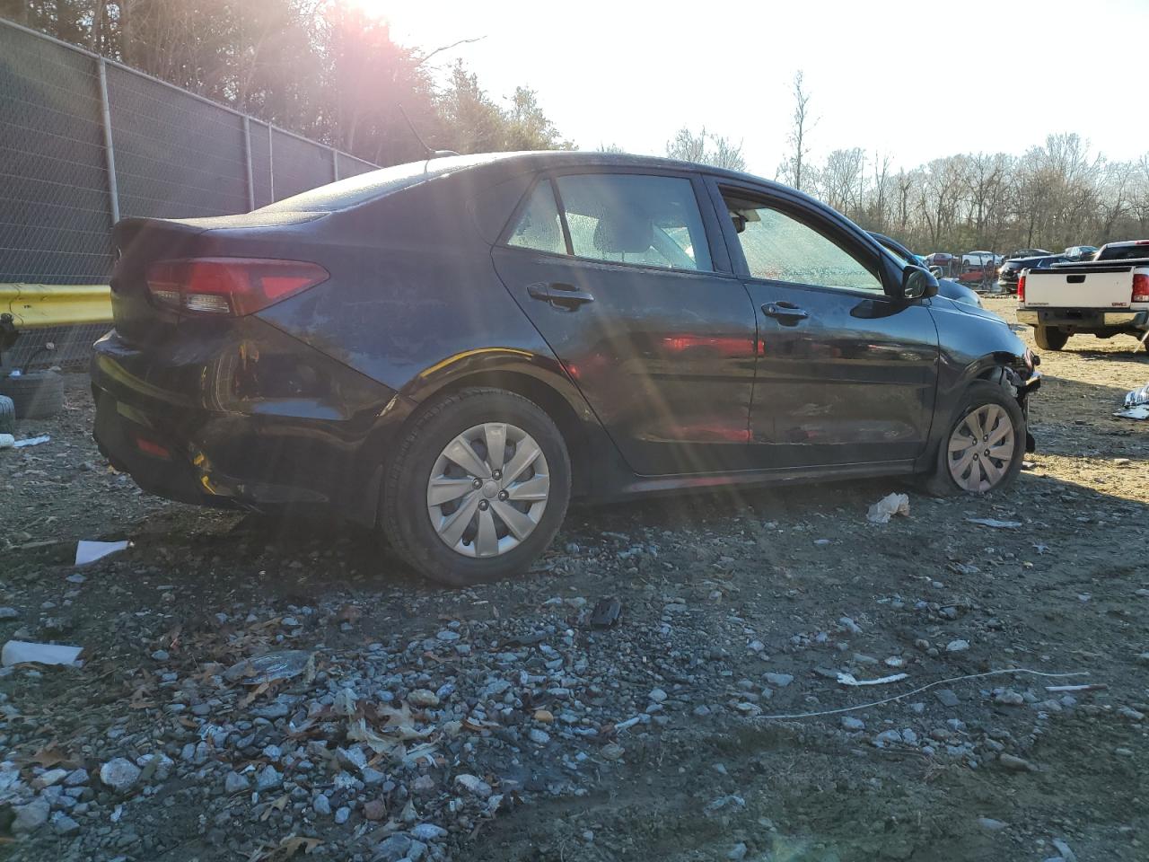 Photo 2 VIN: 3KPA24AB4KE247943 - KIA RIO 