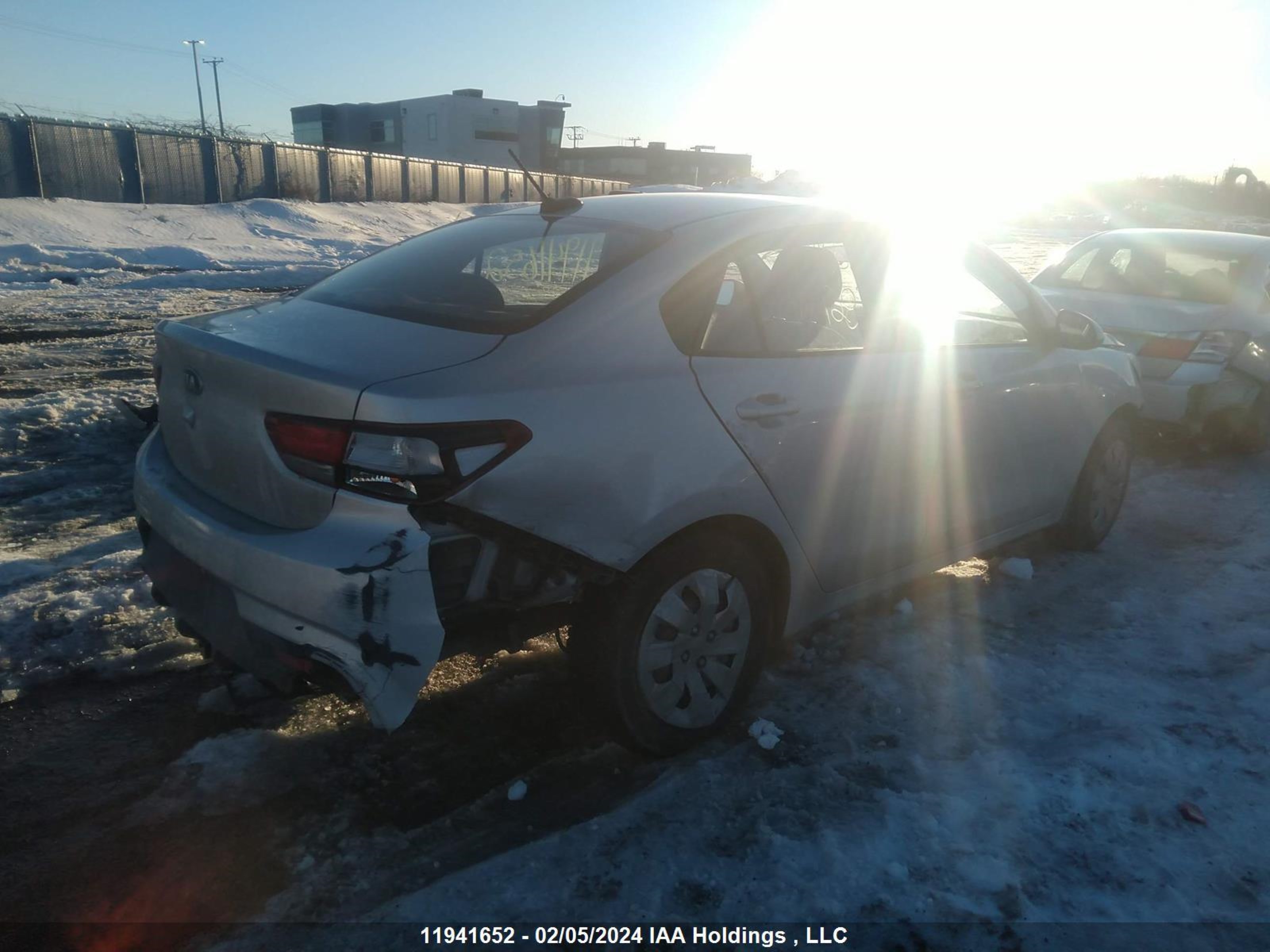 Photo 3 VIN: 3KPA24AB5JE128250 - KIA RIO 