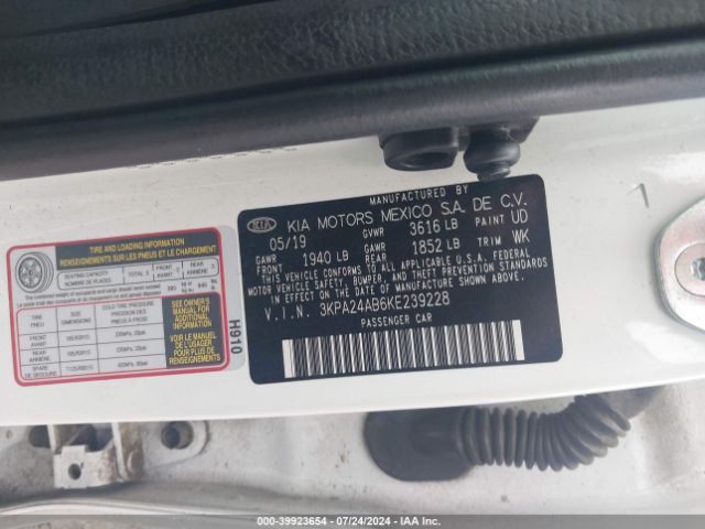 Photo 8 VIN: 3KPA24AB6KE239228 - KIA RIO 