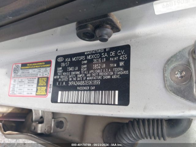 Photo 8 VIN: 3KPA24AB8JE061899 - KIA RIO 