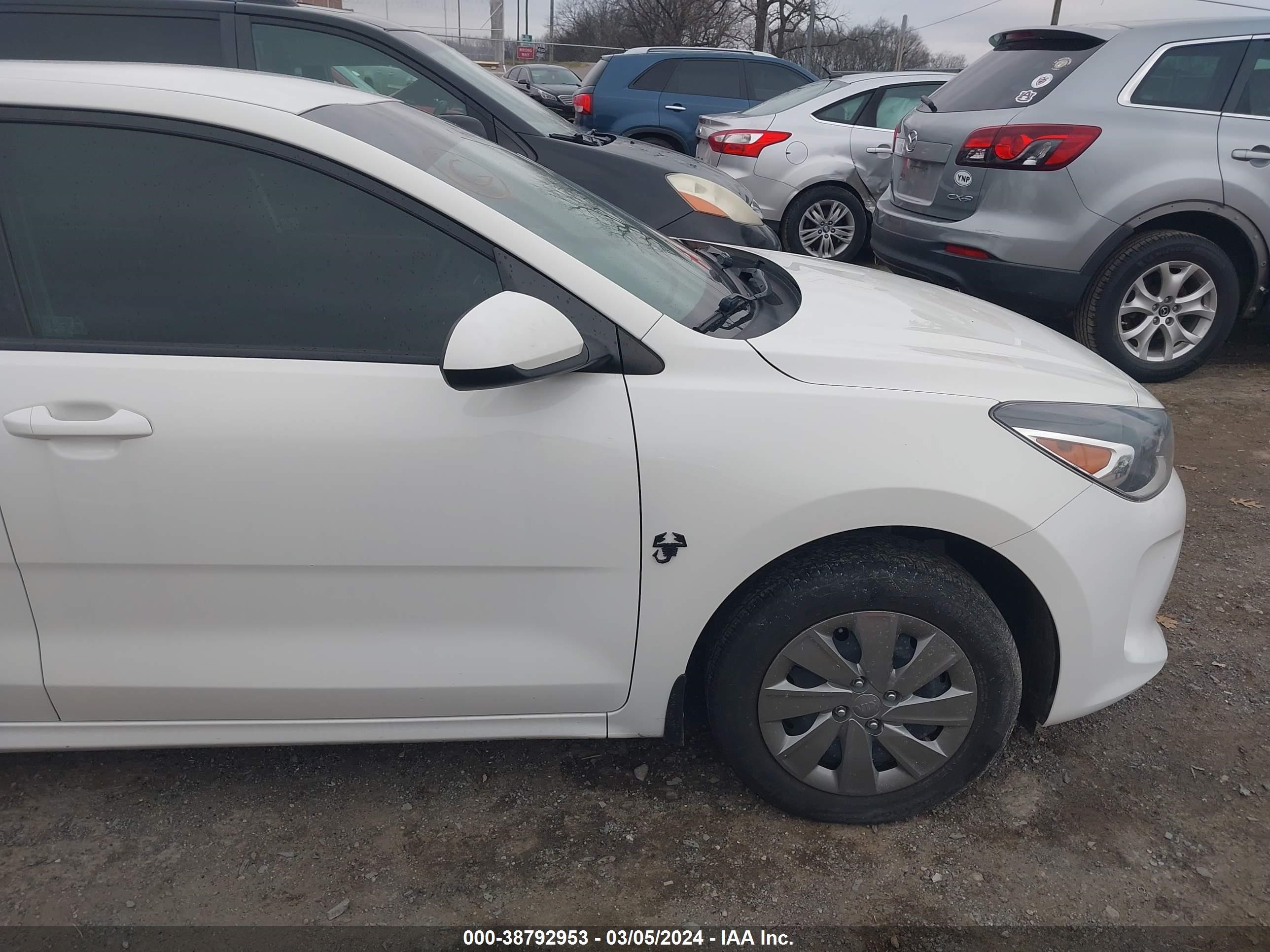 Photo 13 VIN: 3KPA24AD2LE338941 - KIA RIO 