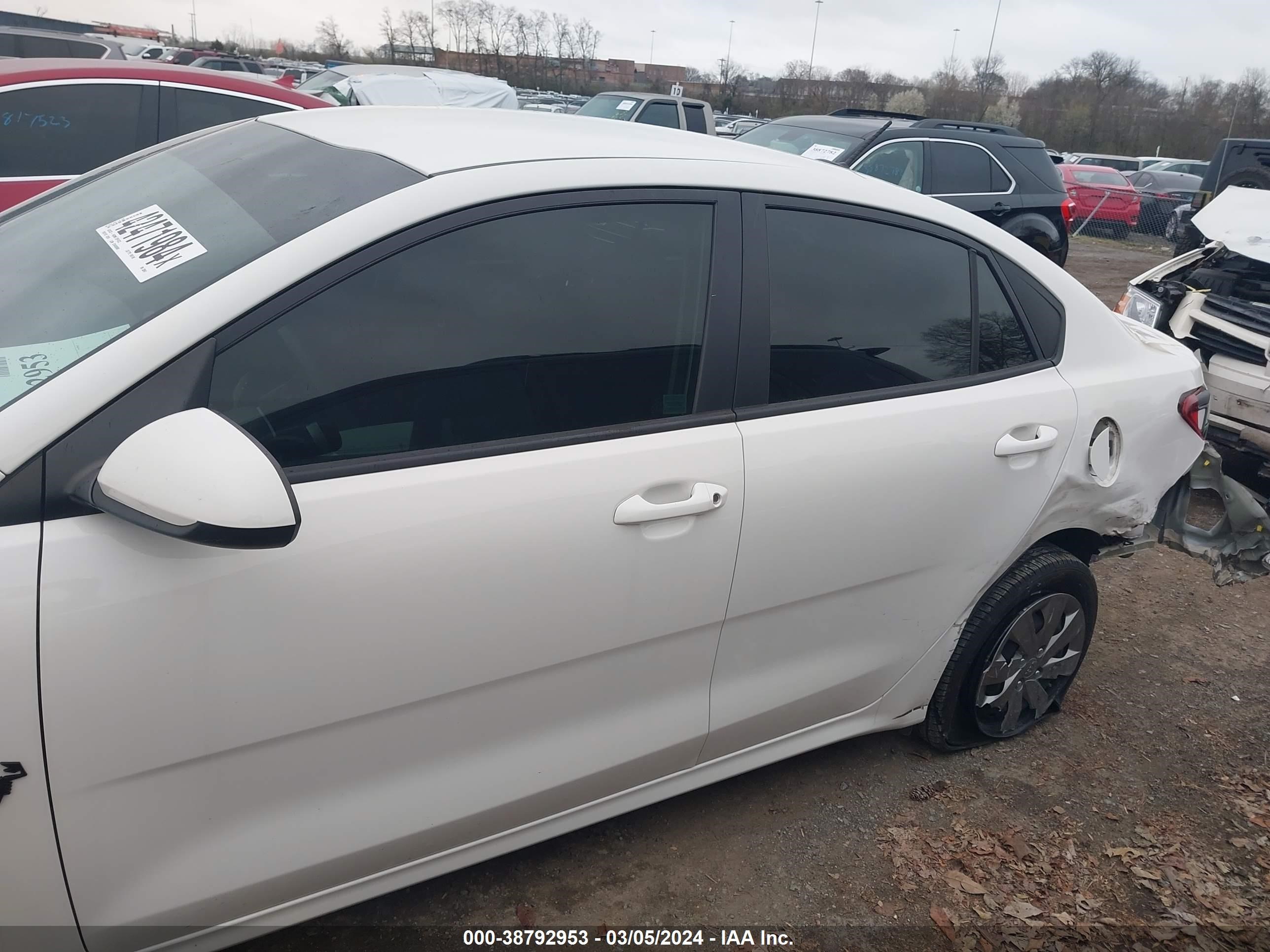 Photo 14 VIN: 3KPA24AD2LE338941 - KIA RIO 