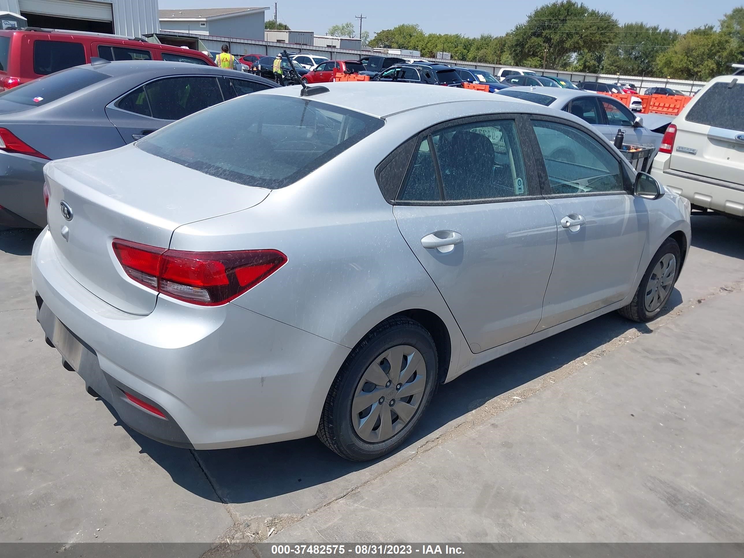 Photo 3 VIN: 3KPA24AD3LE312185 - KIA RIO 