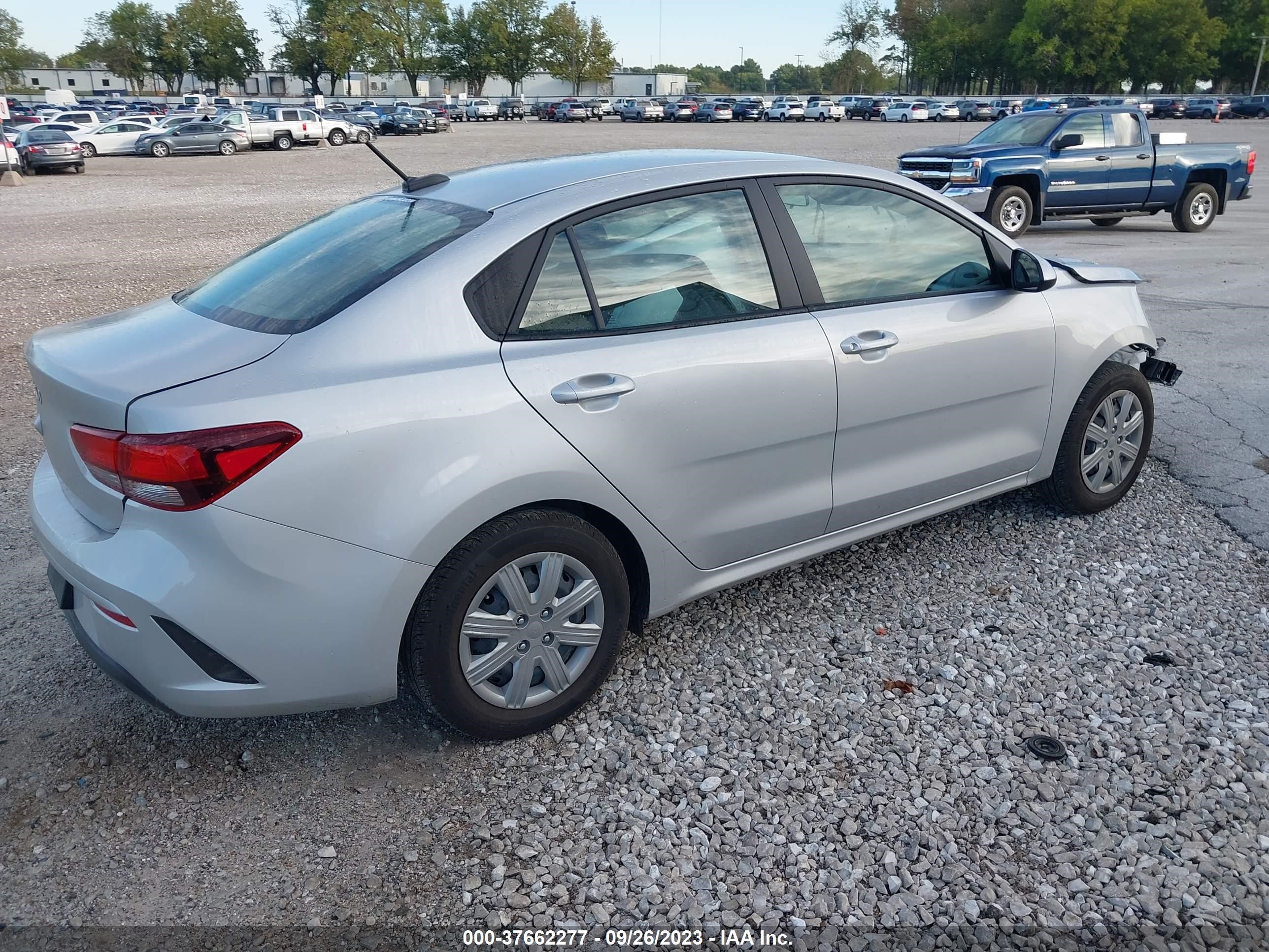 Photo 3 VIN: 3KPA24AD3PE590140 - KIA RIO 