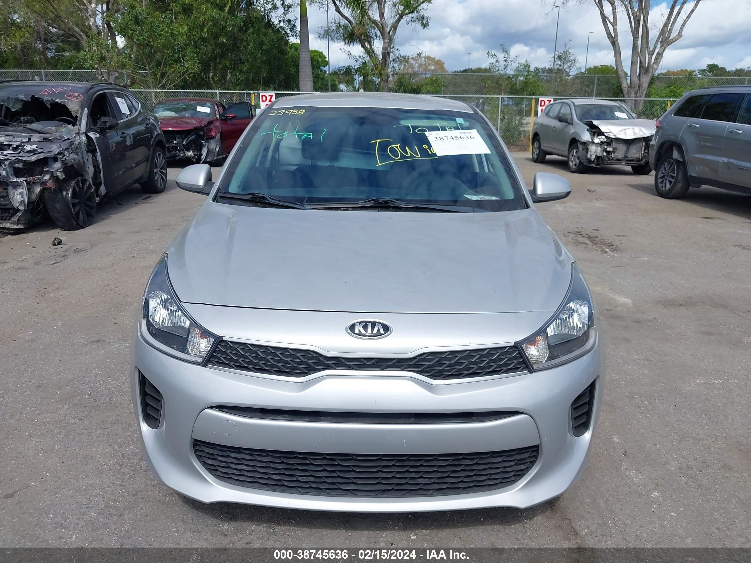 Photo 12 VIN: 3KPA24AD4LE256645 - KIA RIO 