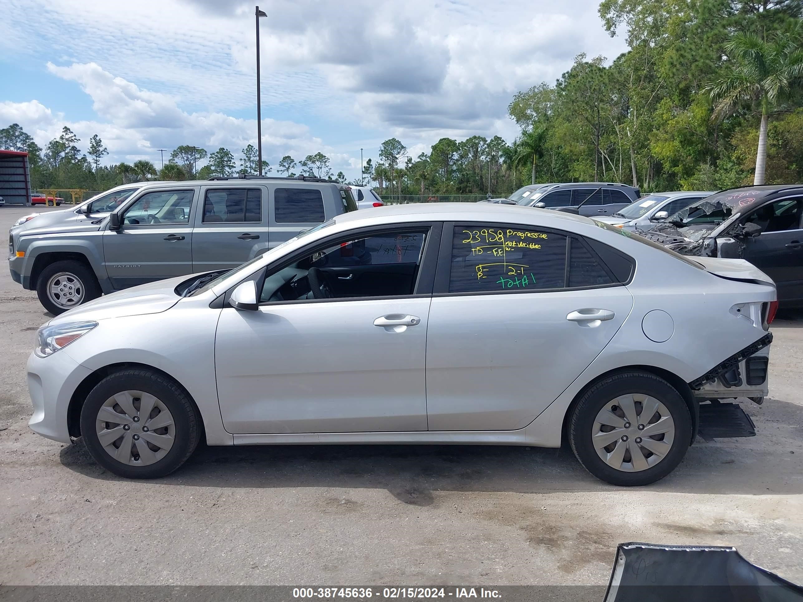 Photo 14 VIN: 3KPA24AD4LE256645 - KIA RIO 