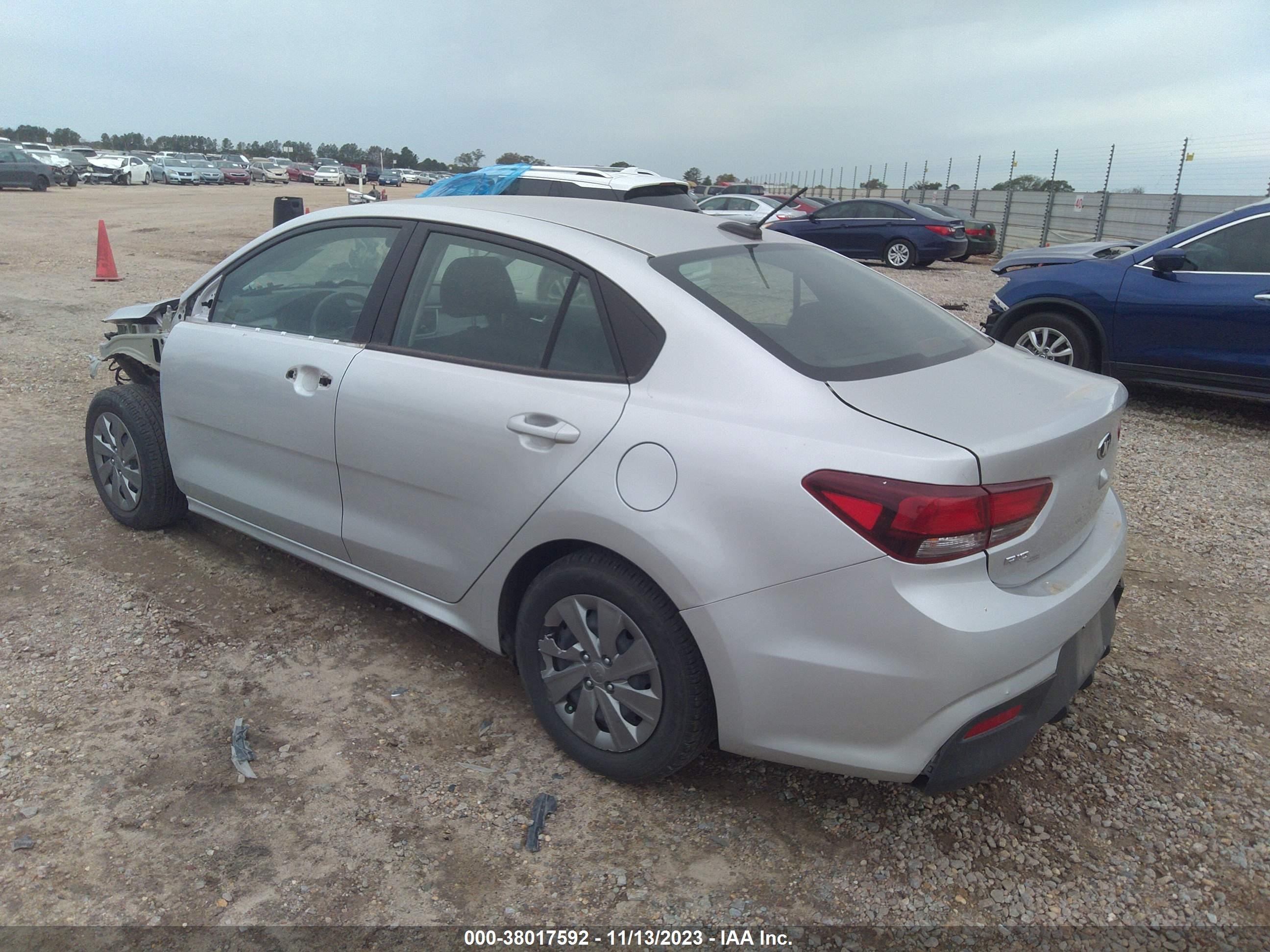 Photo 3 VIN: 3KPA24AD5LE352915 - KIA RIO 