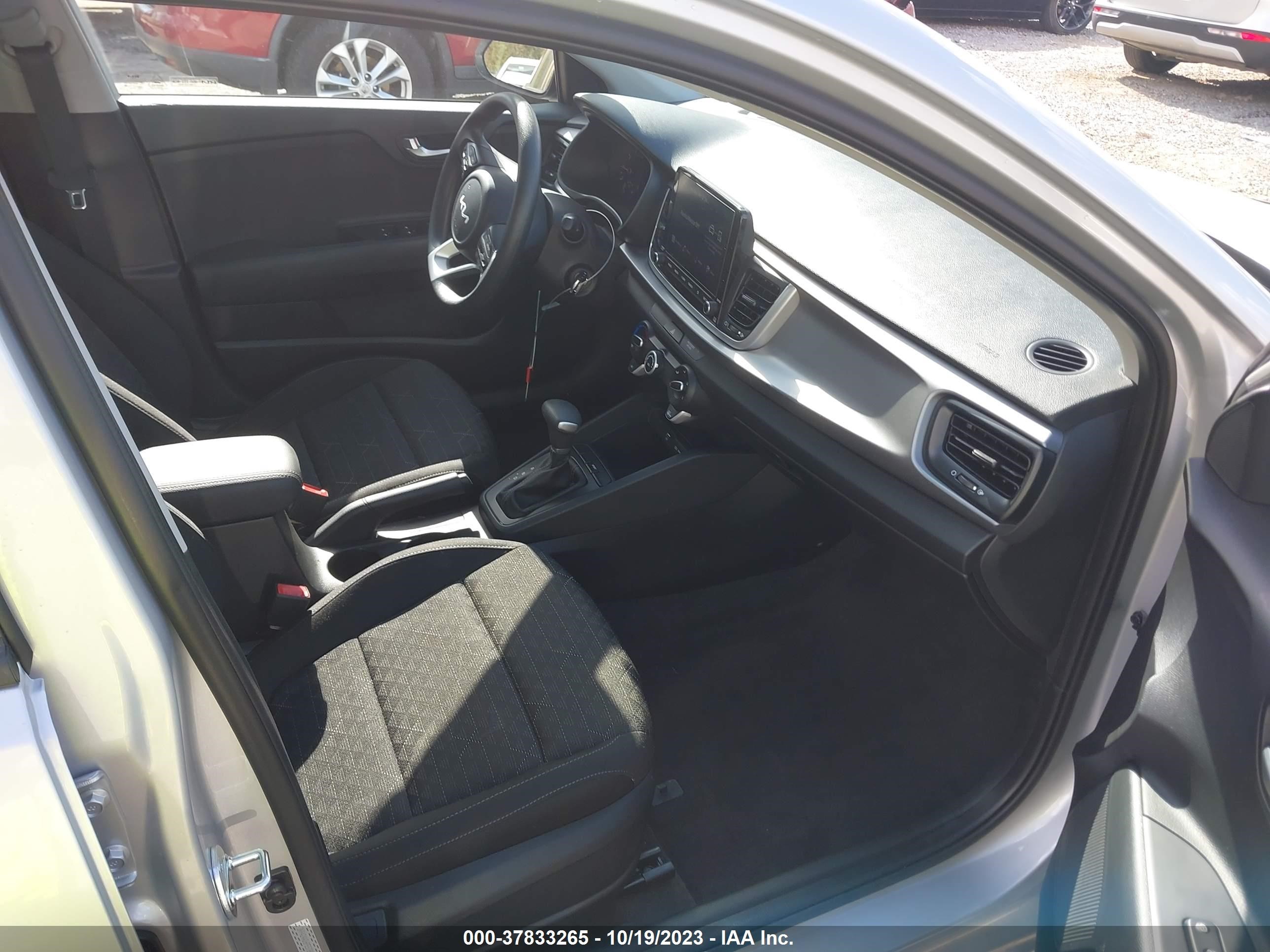 Photo 4 VIN: 3KPA24AD6PE578063 - KIA RIO 