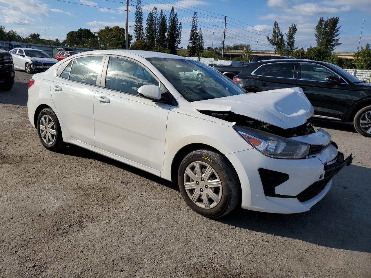 Photo 3 VIN: 3KPA24AD7NE496534 - KIA RIO 