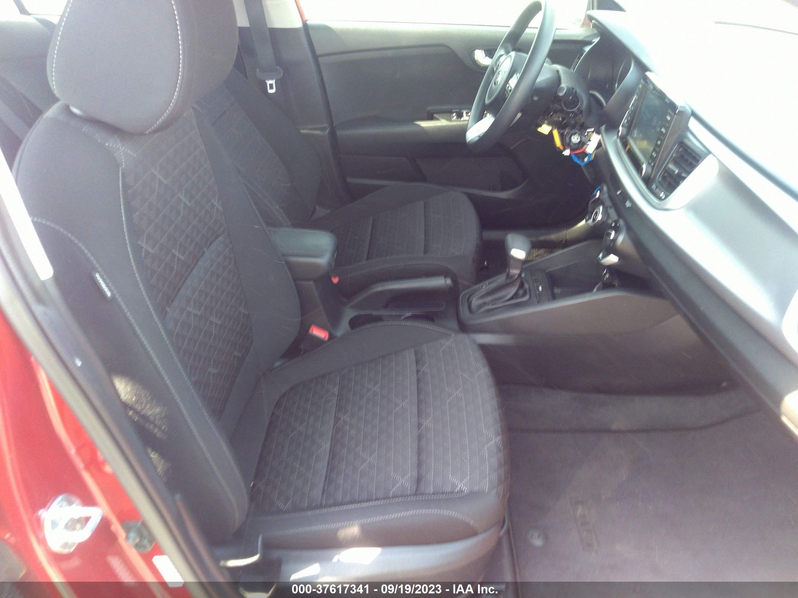 Photo 4 VIN: 3KPA24AD8LE361883 - KIA RIO 