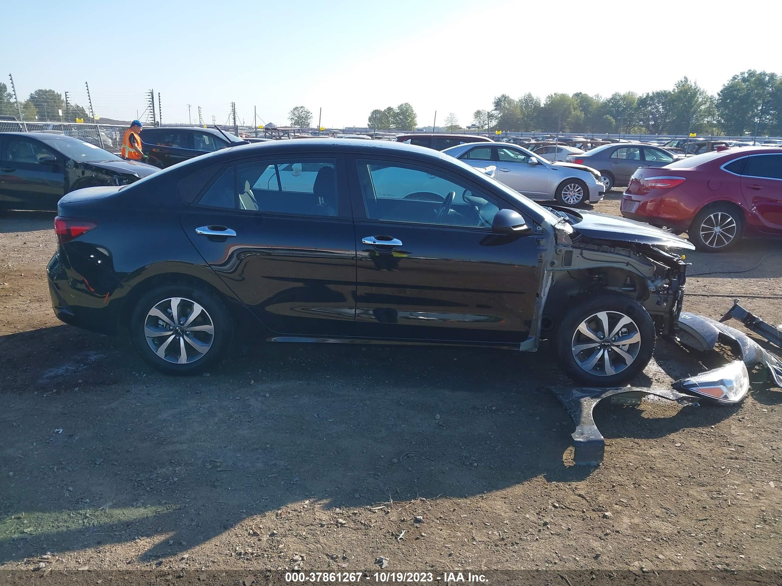 Photo 13 VIN: 3KPA24ADXPE560603 - KIA RIO 