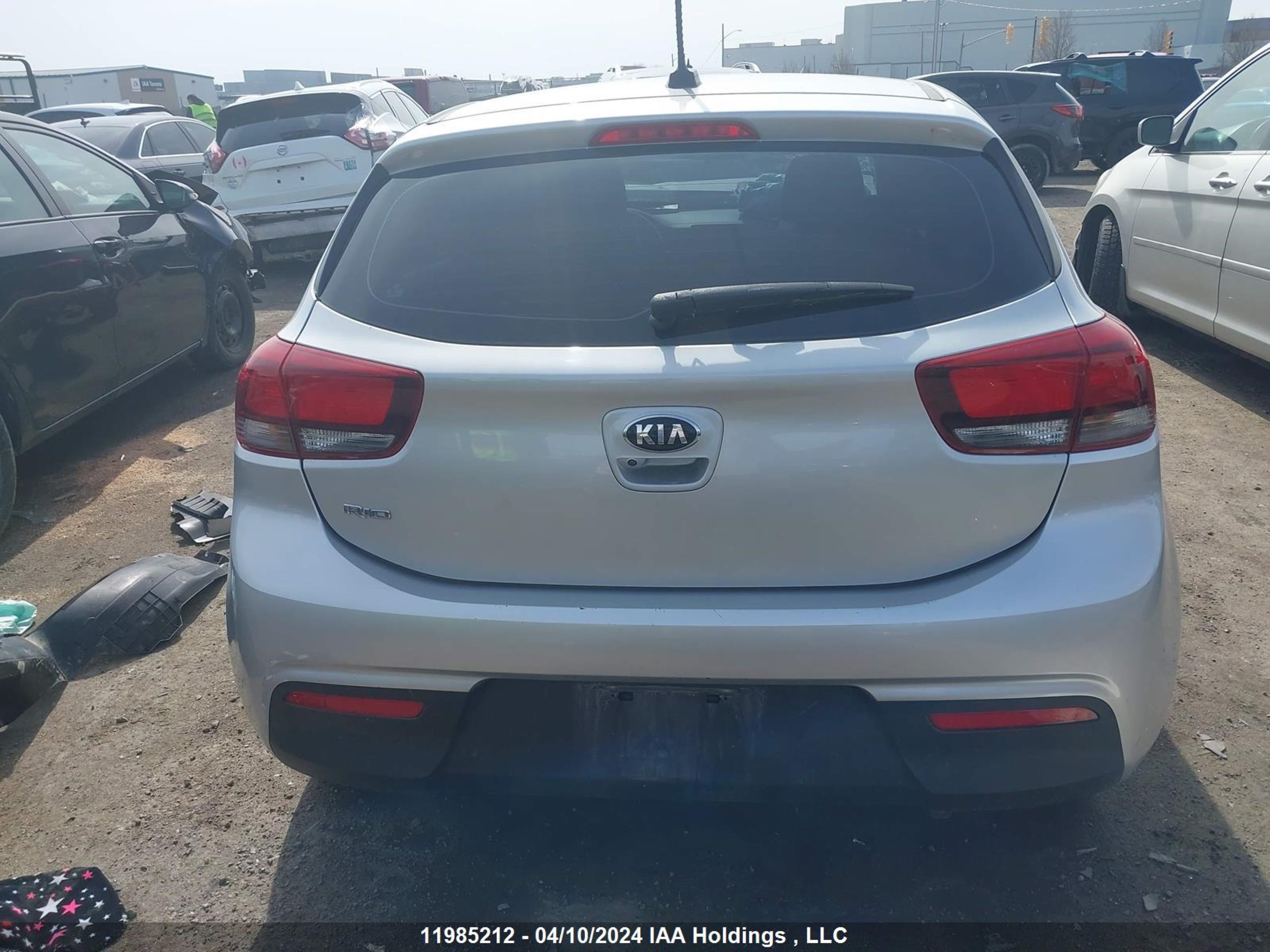 Photo 16 VIN: 3KPA25AB0JE155264 - KIA RIO 