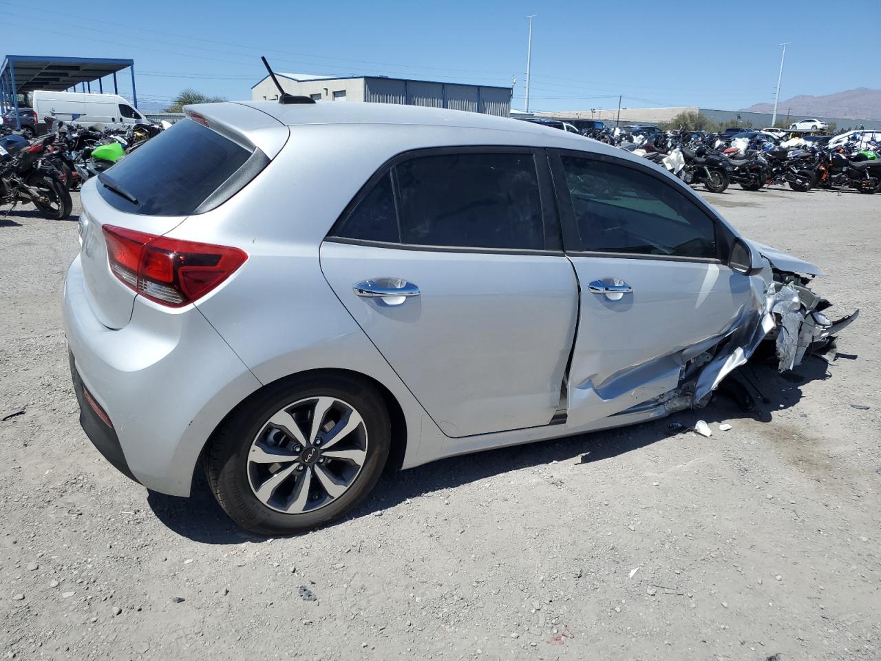 Photo 2 VIN: 3KPA25AD6PE612556 - KIA RIO 