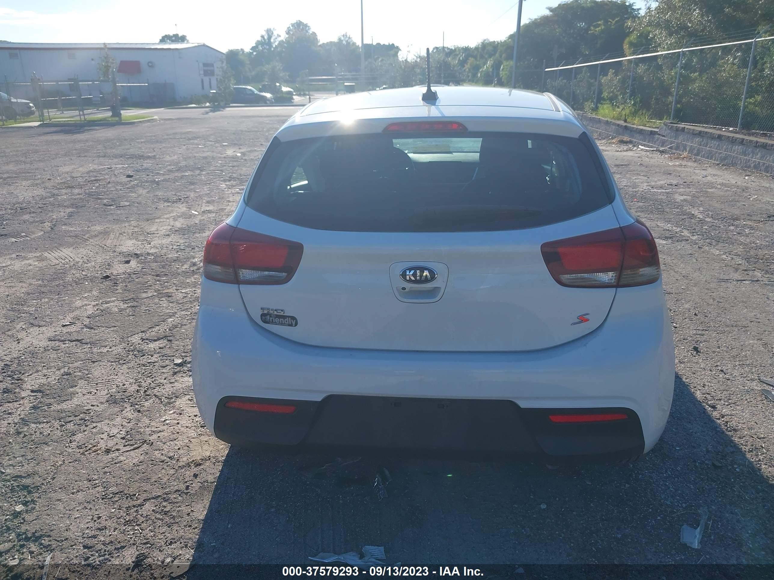 Photo 15 VIN: 3KPA25AD9LE306204 - KIA RIO 