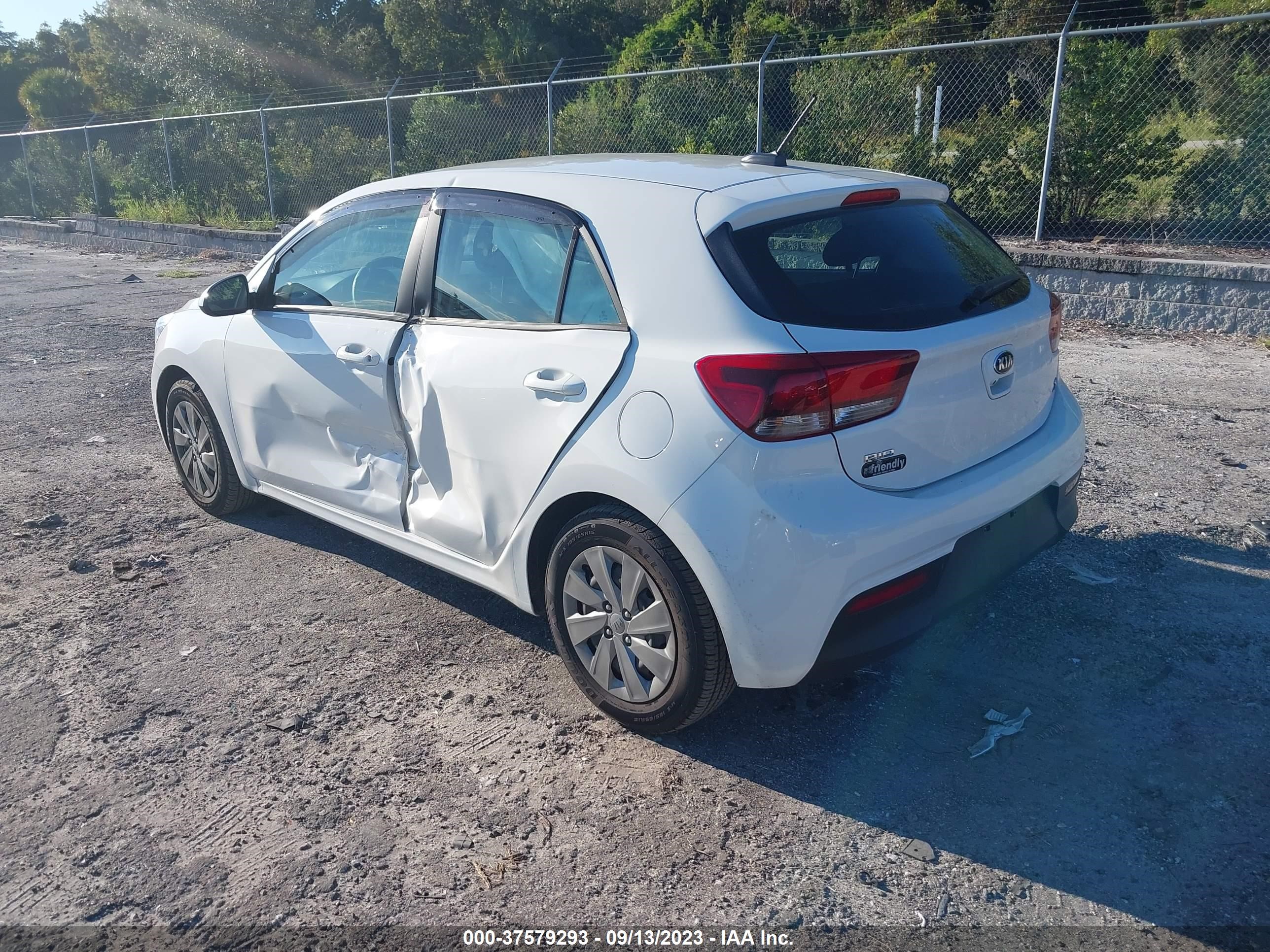 Photo 2 VIN: 3KPA25AD9LE306204 - KIA RIO 