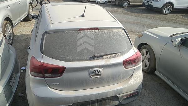 Photo 5 VIN: 3KPA351C0KF136883 - KIA RIO 