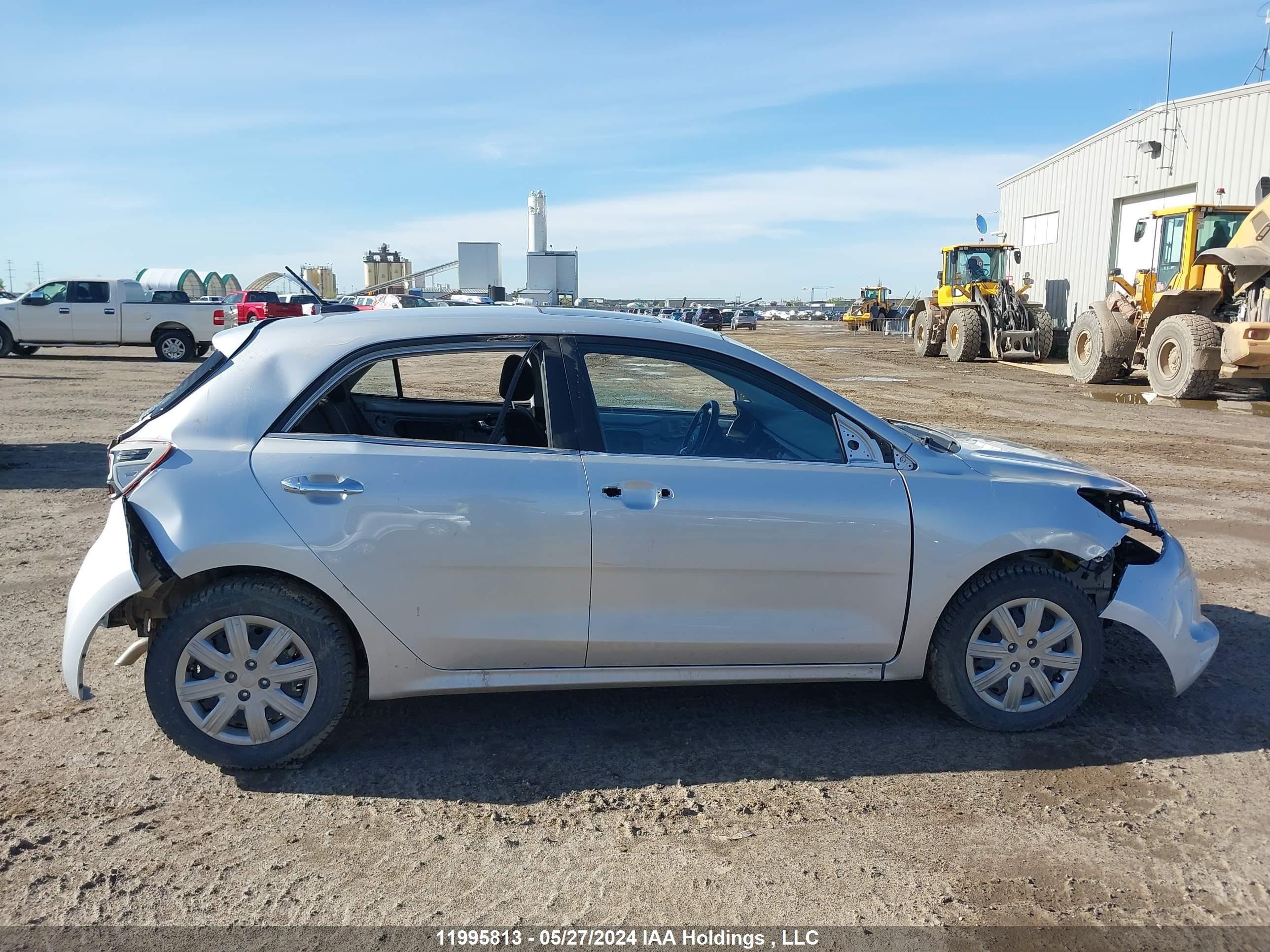 Photo 13 VIN: 3KPA35AD3LE335405 - KIA RIO 