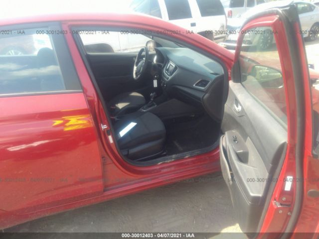 Photo 4 VIN: 3KPC24A30JE012469 - HYUNDAI ACCENT 