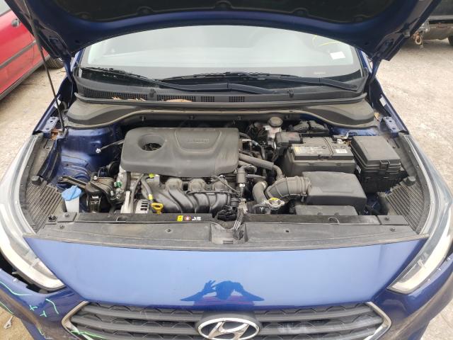 Photo 6 VIN: 3KPC24A30JE018000 - HYUNDAI ACCENT SE 