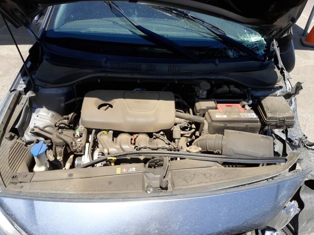 Photo 6 VIN: 3KPC24A30JE022791 - HYUNDAI ACCENT SE 