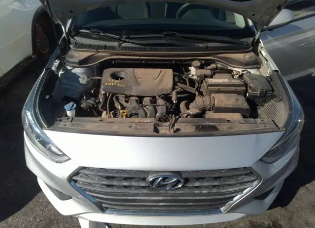 Photo 9 VIN: 3KPC24A30JE028302 - HYUNDAI ACCENT 