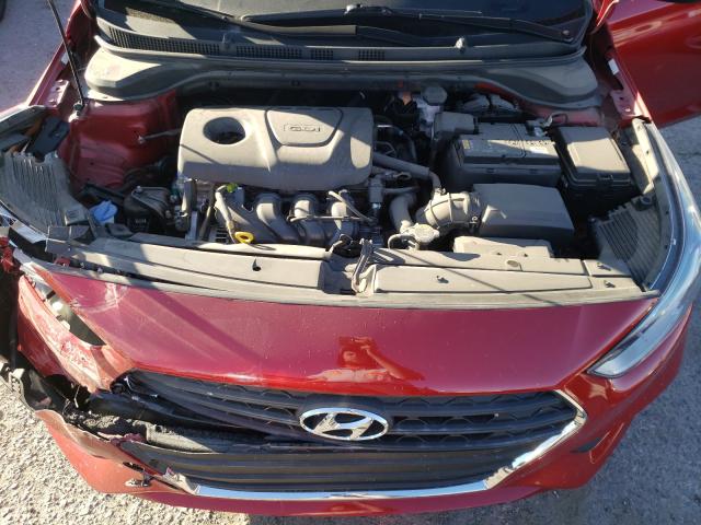 Photo 6 VIN: 3KPC24A30JE030261 - HYUNDAI ACCENT SE 