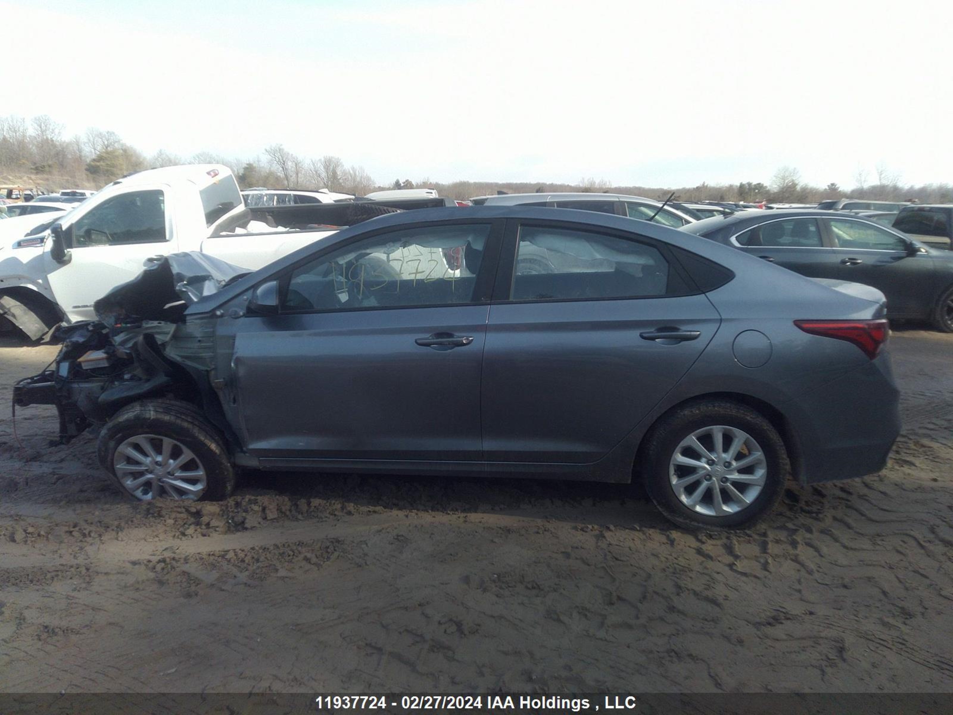 Photo 14 VIN: 3KPC24A30JE033824 - HYUNDAI ACCENT 