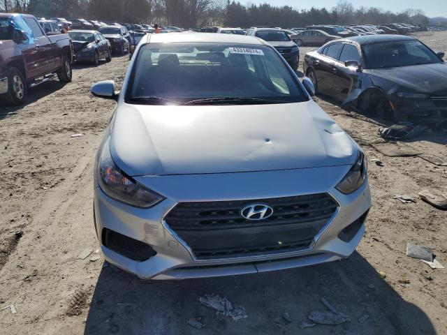 Photo 4 VIN: 3KPC24A30JE035363 - HYUNDAI ACCENT 