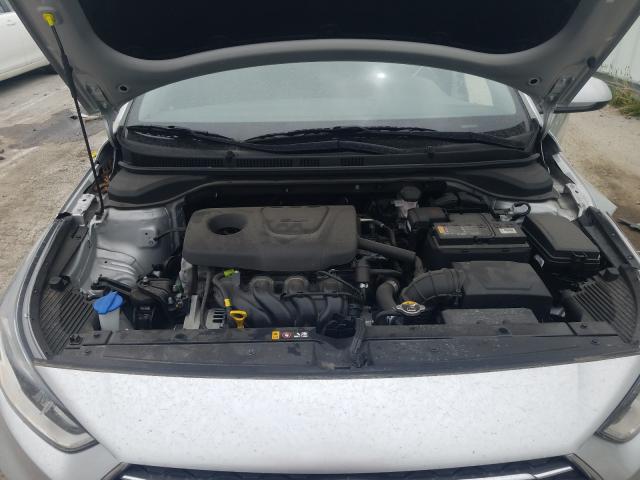 Photo 6 VIN: 3KPC24A30KE047224 - HYUNDAI ACCENT SE 