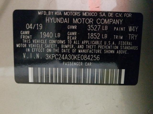 Photo 9 VIN: 3KPC24A30KE084256 - HYUNDAI ACCENT SE 