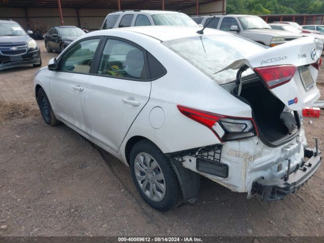 Photo 2 VIN: 3KPC24A31JE007412 - HYUNDAI ACCENT 