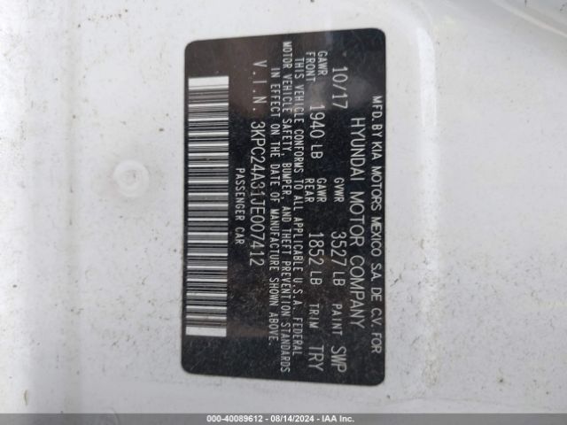 Photo 8 VIN: 3KPC24A31JE007412 - HYUNDAI ACCENT 