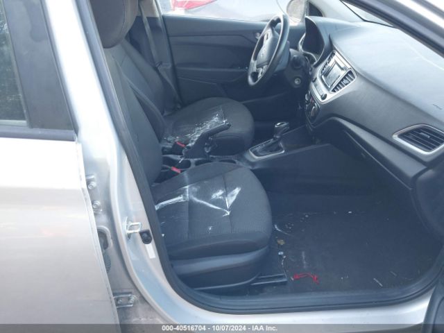 Photo 4 VIN: 3KPC24A31JE010309 - HYUNDAI ACCENT 