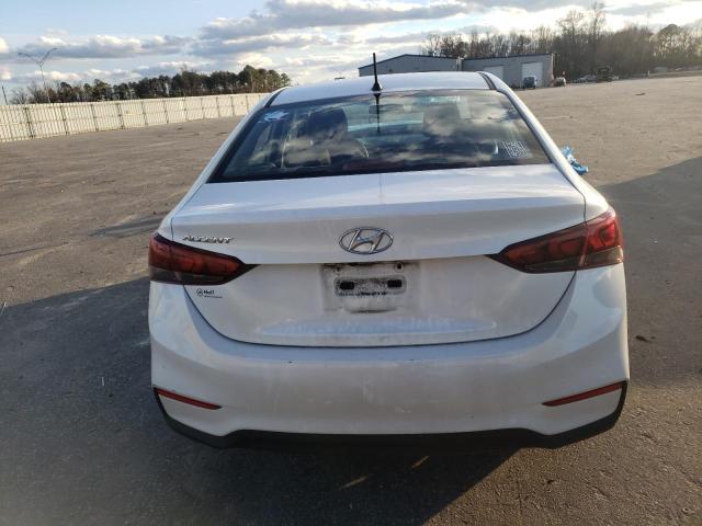 Photo 5 VIN: 3KPC24A31JE011721 - HYUNDAI ACCENT SE 